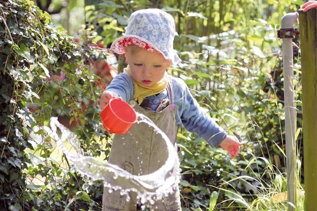Wasserspiele im Ekiz Garten - ab ca 1,5 Jahre